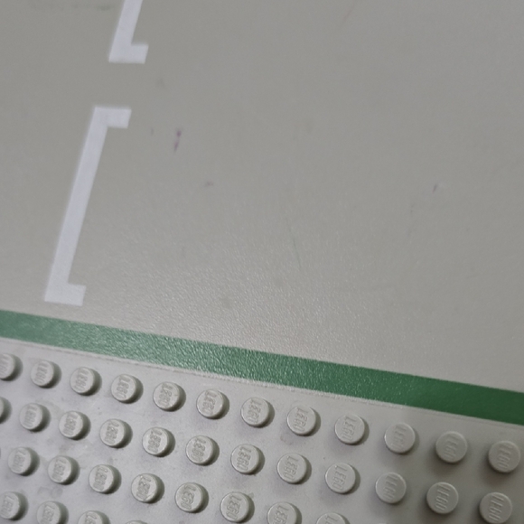 LEGO Gray Baseplate with Green and White Road Pattern - 32x32 Pegs - Picture 3 of 6